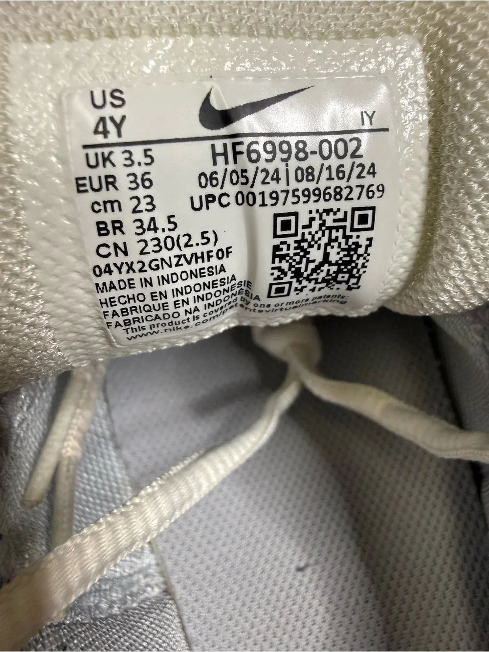 Nike Zoom Vomero 5 Pure Platinum GS Shoe Size 4Y Gray HF6909-002 Preowned